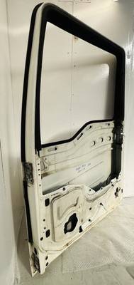 MAN TGX Cab Door Shell RH 81626004128 81626004132 81626004124 2015-2019 Used view 6