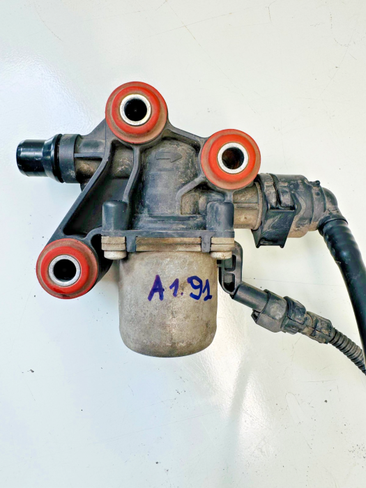 MAN TGX/TGS AdBlue Solenoid Valve 81154076022 81.15407‑6022 Euro6 OEM Used view 7