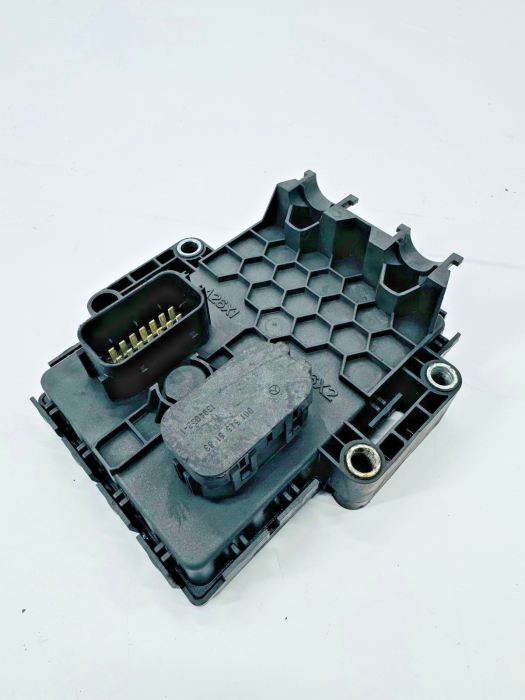 Mercedes Actros MP4 Suspension CLCS Control Unit A0034463017 A0004467817 Rear view 5