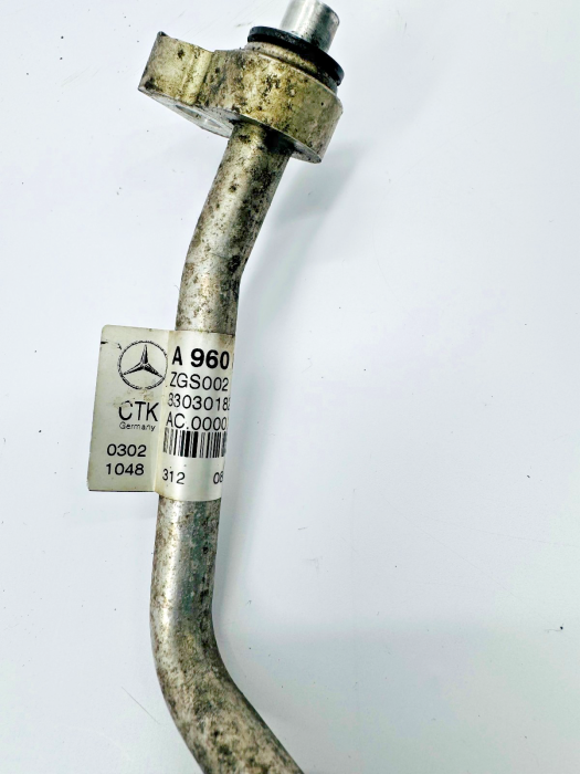 Mercedes Actros MP4 A/C Refrigerant Pipe A9608304577 A9608304377 RH Euro 6 Used view 3