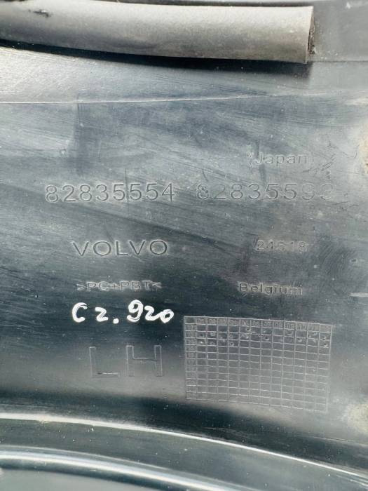 Volvo FH4 Windshield Side Trim Panel LH 82835554 82835593 20016855D Euro 6 view 3