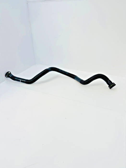 MAN TGX Oil Filler Pipe Hose 81018105094 81.01810-5094 81018105091 Engine Euro 6 view 3