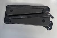 Volvo FH/FM ISRI seat armrests pair 85106116 85106117 LH RH used view 7