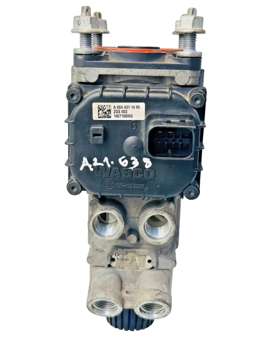 Mercedes Actros MP4 Brake Main Valve A0044311406 Wabco 4800030300 Euro 6 Used