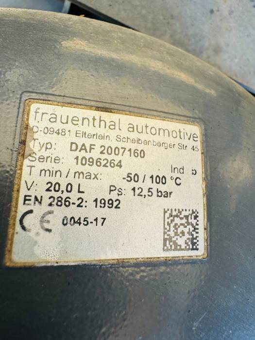 DAF XF106 Air Tank Assembly 1907802 2007160 Frauenthal Used view 6