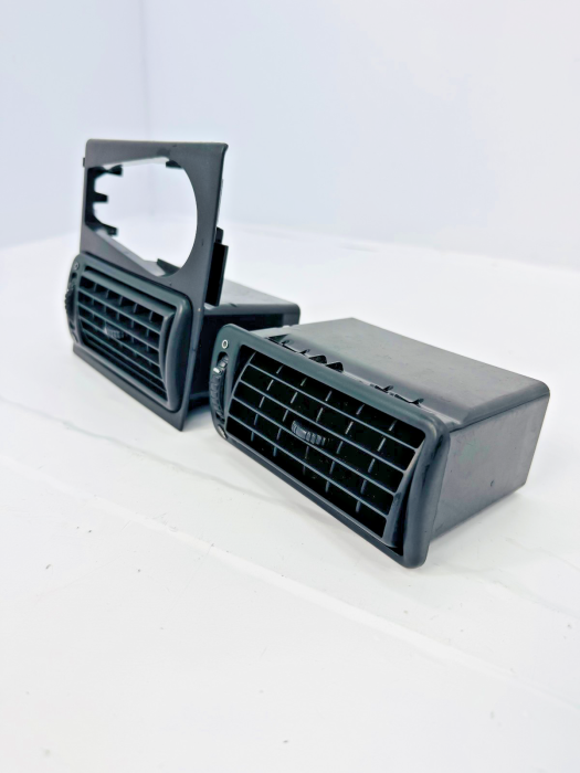 Volvo FH/FM Dash Air Vent Diffuser 20911930 3175580 IPN 13771 LH Euro 5/6 view 6