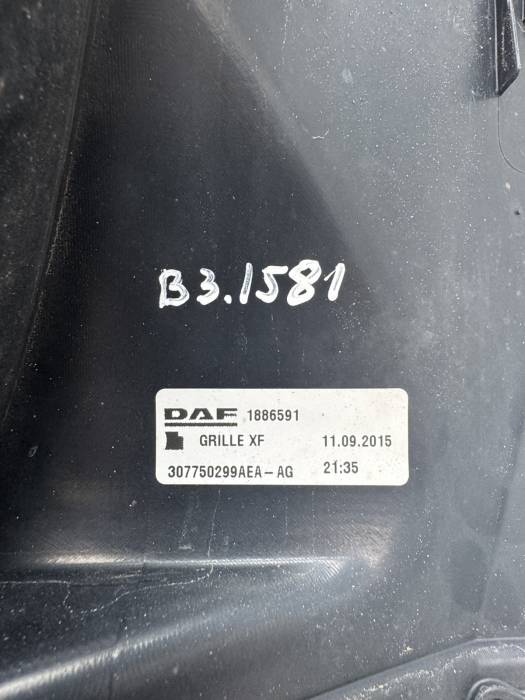 DAF XF106 Lower Radiator Grille 1886591 2046502 Front Panel Euro 6 Used