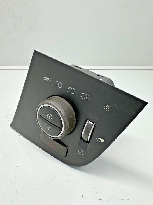 Volvo FH4/FM4 light control switch panel 21762241 22154333 16290079 Euro 6 Used view 6