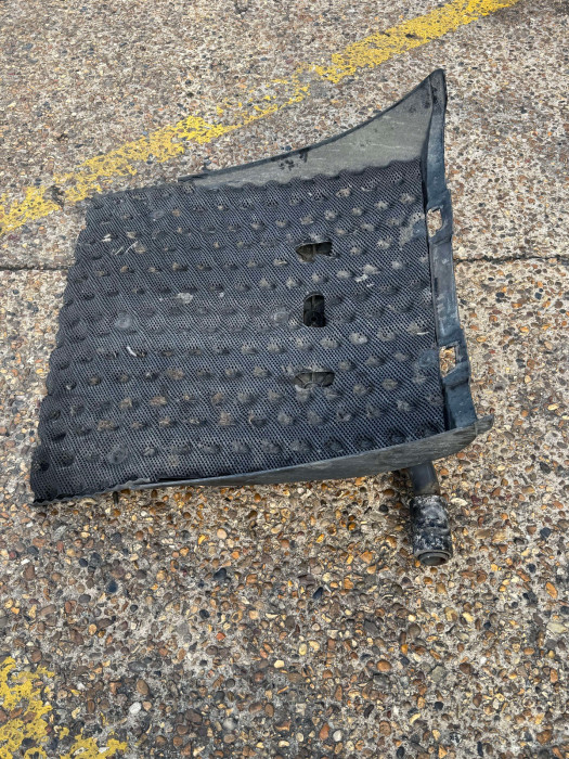 DAF XF105/XF106/CF Rear Mudguard RH 2120362 1892198 Bracket+Flap Euro 6 Used