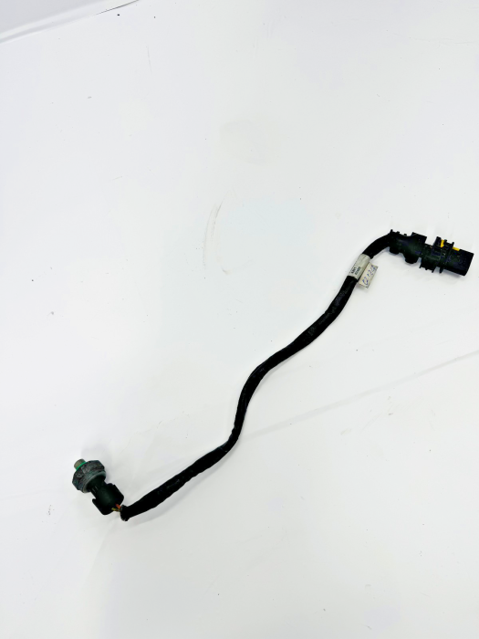 Volvo FH FM AC Pressure Sensor Switch 21065047 742106507 12V Euro 5 Used view 5