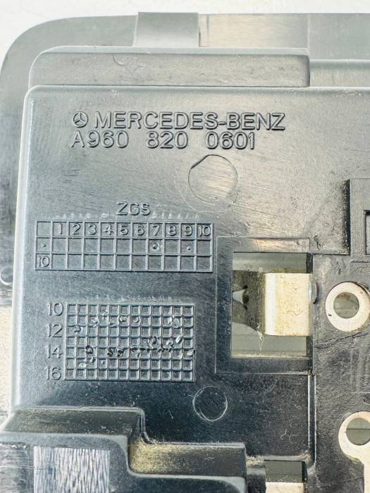 Mercedes Actros MP4 Antos Arocs Cab Dome Light Panel A9608200601 0125452007 Used view 5