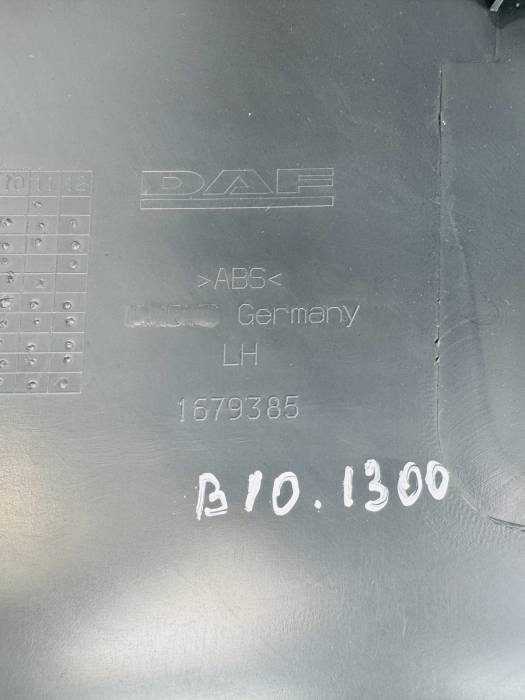 DAF XF105/XF106 LH Door Trim Panel 1679385 1845272 1935286 12040031 Interior view 7