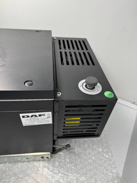 DAF XF106 Cabin Fridge 40L 24V 2019771 1845851 1929331 Under Bunk Drawer Used view 7