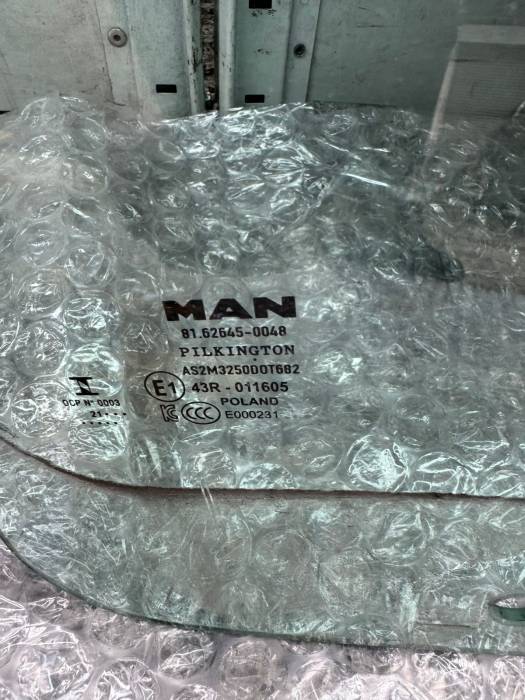 MAN TGX/TGS (2020-on) Right Door Glass 81626450048 81.62645-0048 Euro 6 Used Cab and Sleeper Windows Cab and Sleeper Windows