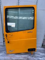 DAF XF/CF Euro 6 LH Cab Door Complete 1940526 1950776 1872761 left Yellow Used view 4