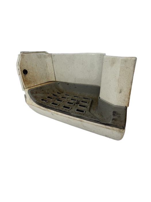 DAF XF 106 Lower Cab Step Housing 1948243 1798461 LH Euro 6 Used view 2