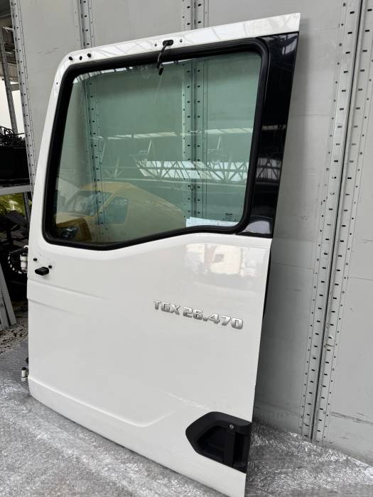 MAN TGX TG3 Cabin Door LH 81626004141 81.62600-4141 81626004139 Euro 6D used view 12