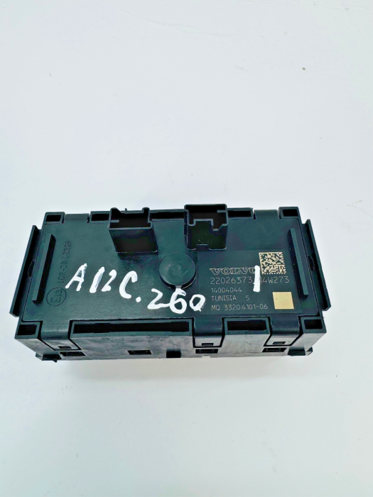 Volvo FH4/FM4 Switch Module Dashboard Panel 22026373 21211234 4-Button Used view 4