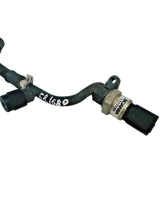 Scania R Series A/C Pipe 2106901 2216416 Dryer to Condenser Sensor Used view 4