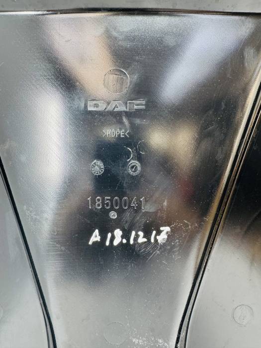 DAF XF106/XG Battery Box Cover 1850041 1850047 Centre Mount Euro 6 Used view 5