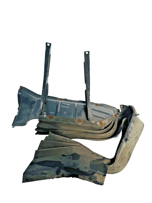 Scania R/P Cab Step Support Bracket 1426110 Right Upper Step Frame Used view 2