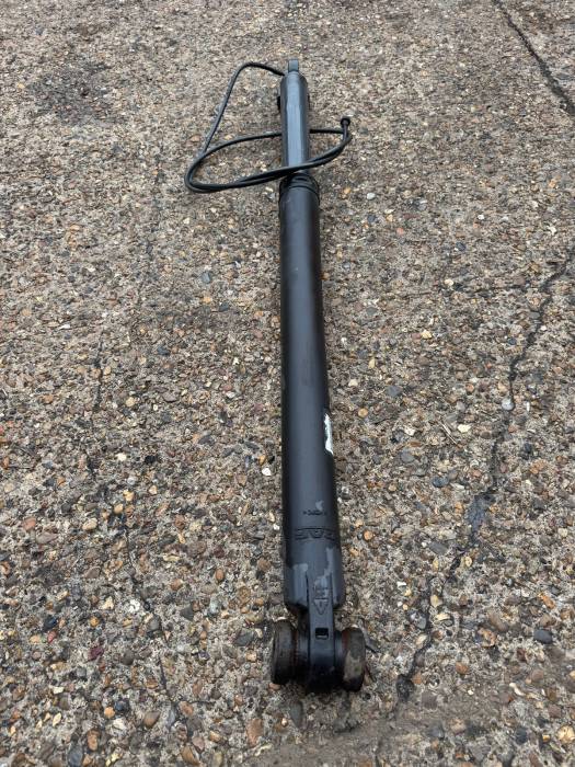 DAF XF106 Cab Tilt Cylinder 1896448 1882550 2117326 4054224020234 Euro 6 Used view 5