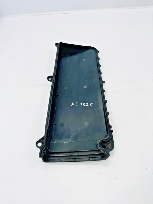 MAN TGX/TGS Fuse Box Cover 81.62410-0077 81624100077 81624100076 LH Euro 5/6 view 5