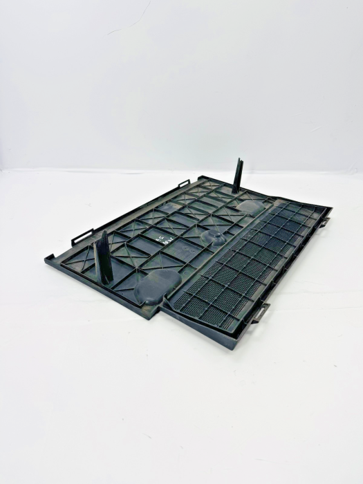 MAN TGX/TGS Engine Bay Cover Panel 81978122510 Behr 9502880 Front Euro 5/6 view 4