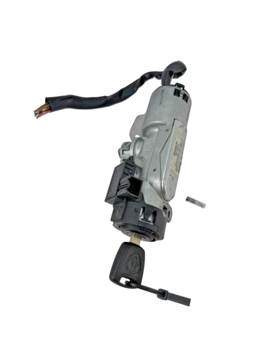 Scania P/G/R/T Ignition Steering Lock 1535125 1744754 OEM With Key Used view 3