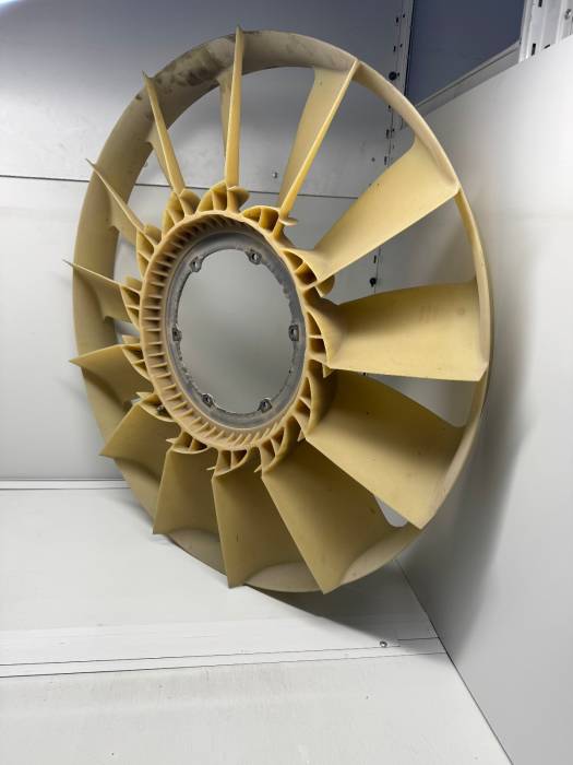 Daf XF106 Cooling Fan Blade Mahle FM356001 NFXS810R 2006787 2046259 Euro 6 Used view 3