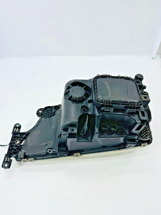 MAN TGS/TGX Headlight RH With DRL 81251016672 81251016512 81251016696 24V Euro 6 view 5