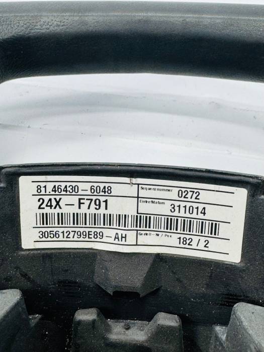 MAN TGX/TGS Steering Wheel 81464306048 81.46430-6048 81464306041 Euro 6 Used view 3