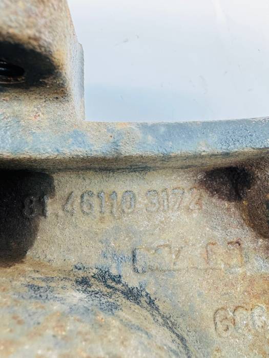 MAN TGL TGM TGS TGX Steering Column Bracket 81461103172 81461100172 Used view 6