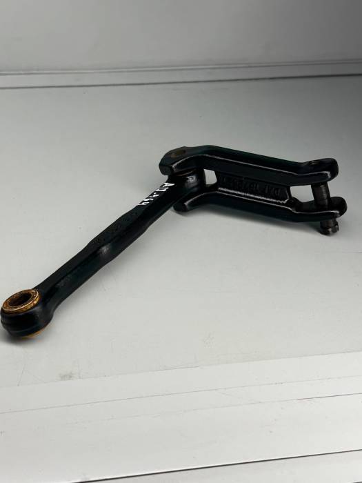 Daf XF106/CF Cabin Stop Cab Tipping Limiter Bracket 1872420 1872421 L/R Used view 5