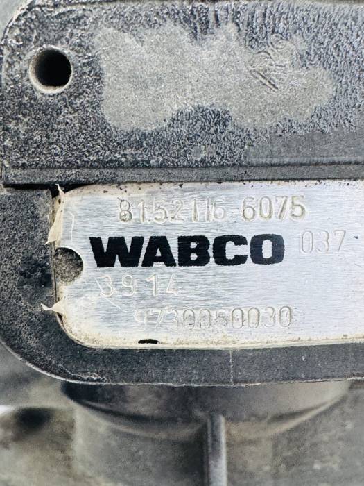 MAN TGA/TGX Relay Valve 81521166075 9730060030 WABCO 7895851064911 Used view 3