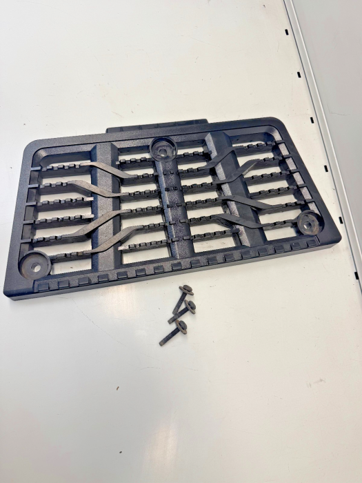 MAN TGL/TGM/TGX Footboard Step Plate 400mm 81615110035 81.61511-0035 Euro 6 Used view 6