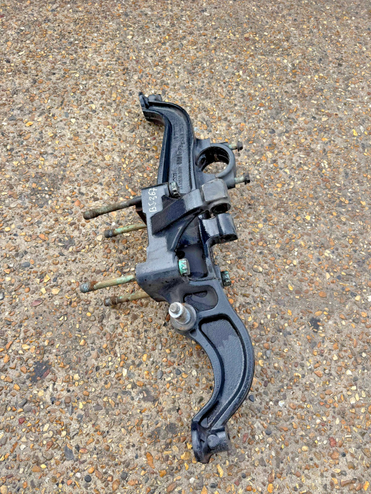 MAN TGA/TGS/TGX Air Spring Bracket 81436303191 81.43630-3191 LH Drive Axle Used view 5