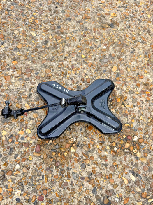 MAN TGX/TGS/TGA Air Spring Clamp Plate 81413350165 81.41335-0165 Rear Used view 5