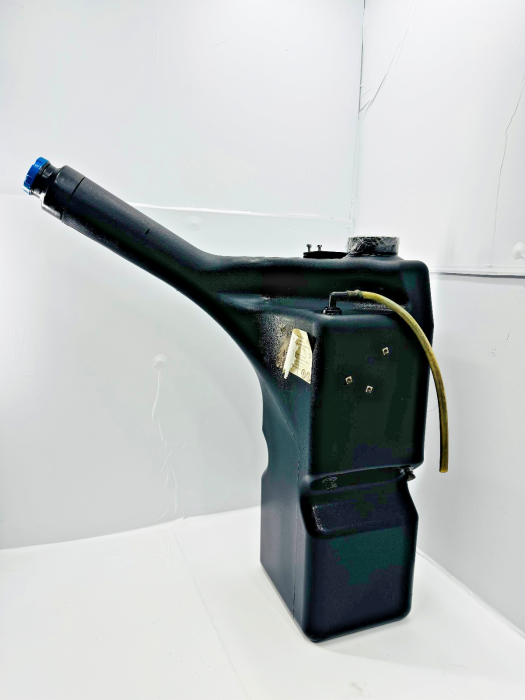 MAN TGX/TGS AdBlue Urea Tank 24L 81154025037 81154006098 RH Euro 6 Used view 4