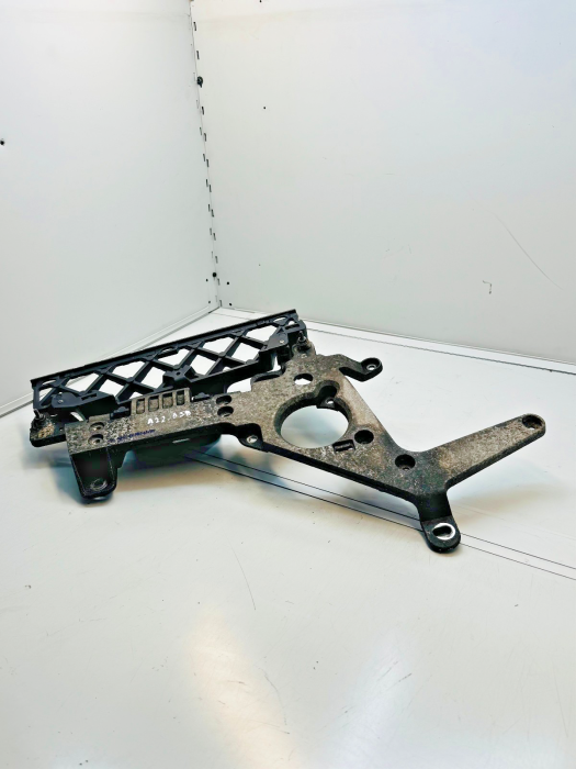 Mercedes Actros MP4 Front Bumper Step Bracket Left A9608850545 A9608801065 Used view 6