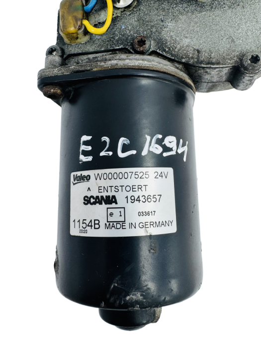 Scania P/G/R/T Windscreen Wiper Motor Valeo 1943657 W0000007525 24V Used view 2