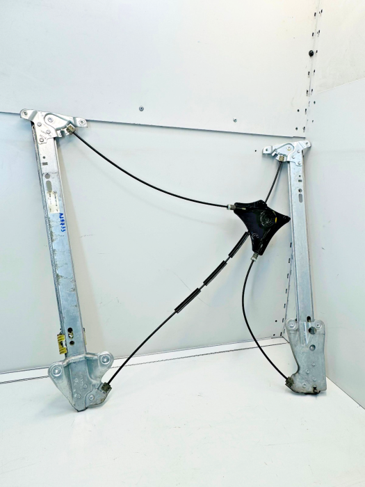 Mercedes Actros MP4 LH Front Window Regulator Mechanism A9607201146 Euro 6 Used view 4