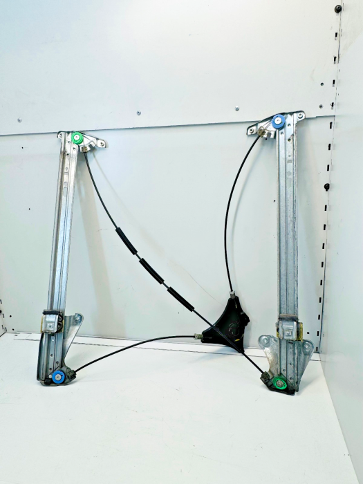 Mercedes Actros MP4 LH Front Window Regulator Mechanism A9607201146 Euro 6 Used view 7