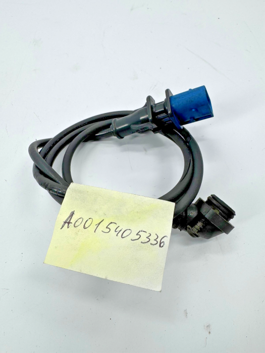 Mercedes Actros/Arocs Brake Pad Wear Sensor Cable A0015405336 RH Rear Euro 6 view 5