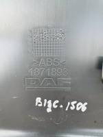 DAF XF106 Dashboard Plastic Cover 1871893 1844544 Centre AUX Trim Used view 3