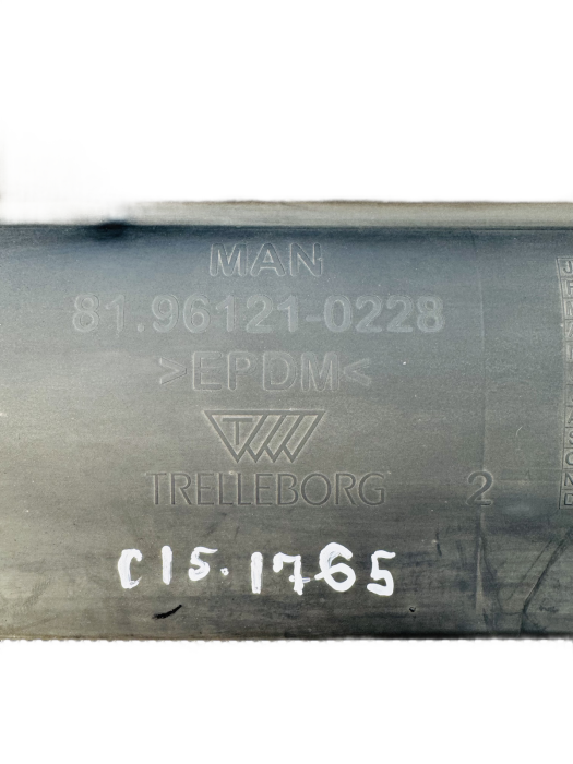 MAN TGX Cooling Air Deflector 81961210228 81.96121-0228 Trelleborg Used view 2