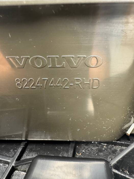 Volvo FH4 Dashboard Drawer & Cup Holder 82247442 RHD Euro 6 Used view 6