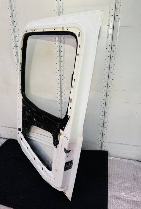 Mercedes Actros MP4 Right Cab Door Shell A9607224309 A9607202403 Offside view 7