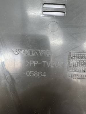 Volvo FH/FM ISRI Seat Base Interior Trim Cover Panel Set 05865-03 05864 Used view 7
