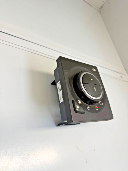 Volvo FH4/FM4 Interior Light Control Panel 22049578-P02 22562599 Euro 6 Used view 6